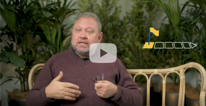 Video still of UniSA counsellor sharing tips on procrastination